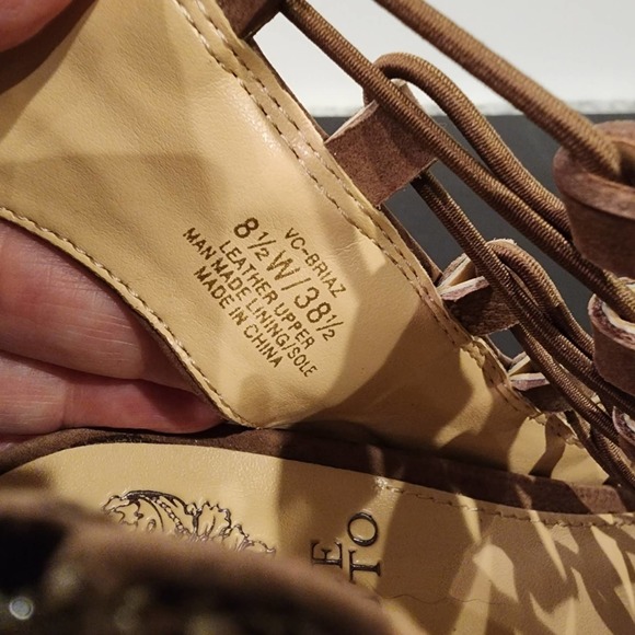 nwot VINCE CAMUTO "BRIAZ" Taupe Leather Gladiator Sandal booties SIZE 8.… - Picture 11 of 12